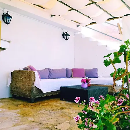 別荘 Efi's By The Sea フィスカルドン